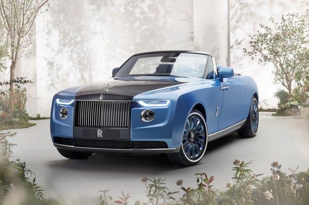 ROLLS ROYCE BOAT TAIL A COUNTERPOINT TO INDUSTRIALISED LUXURY