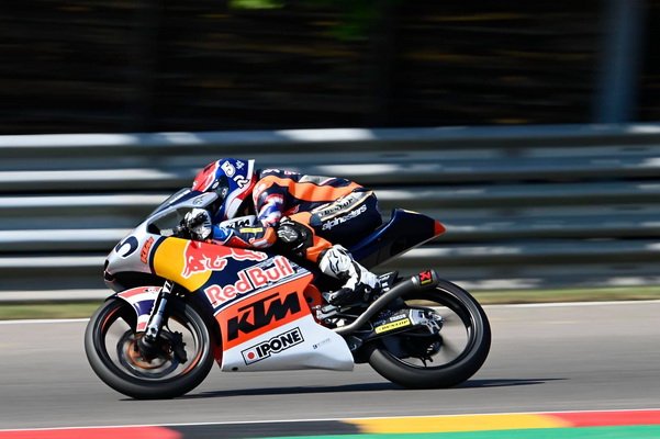 Thatchakorn has Started the 4 Line Aim for the Podium at Red Bull Moto GP Rookies Cup