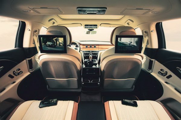 New Cutting Edge Onboard Entertainment System For Flying Spur and Bentayga