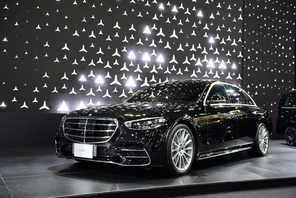 Mercedes-Benz Unleashes Limitless Luxury at Motor Expo 2021