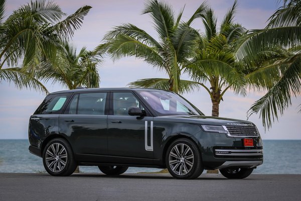 New Range Rover New in Luxury Travel