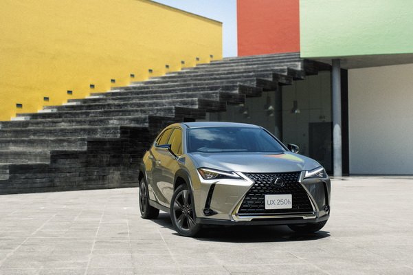LEXUS UX 250h The Urban Disruptor New Version Luxury Compact Crossover