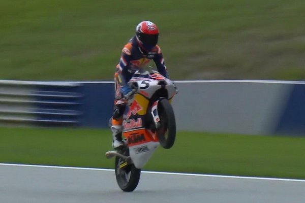 Touchakorn Thai Rising Star Wins the Podium MOTO Rookies Cup at Australian