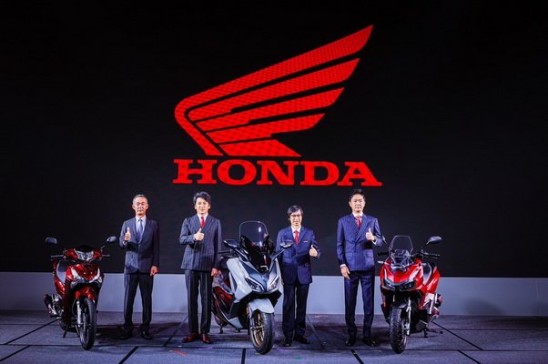 Thai Honda Launched 3 Models All New Forza350 All New Wave125i and All New ADV160 SUV Bike