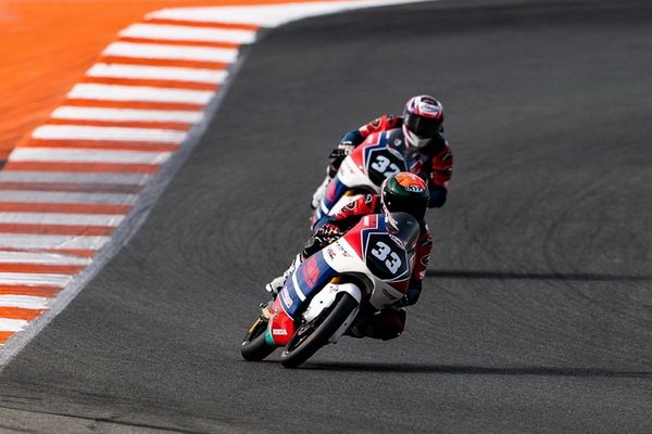 Touchakorn Hotform Takes TOP 9 at Red Bull Moto GP Rookies Cup