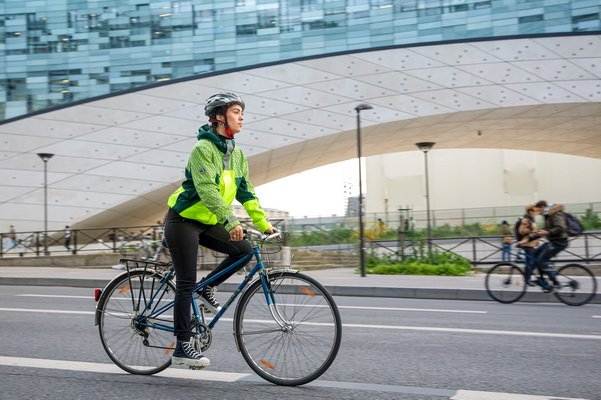 More Secure Reflective Jacket for Road Users Visible Up to 300 Meters by Continental