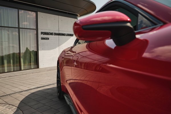 Sustainable First Porsche Charging Lounge opens