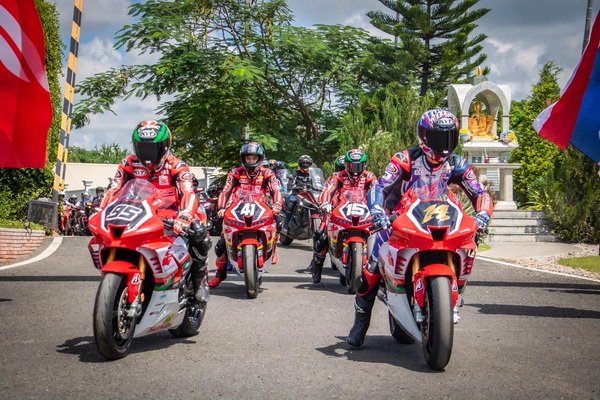 Film Lead Honda Bigbike Club Caravan Road Trip to Thai GP Cheer Honda Motorcycle Racers