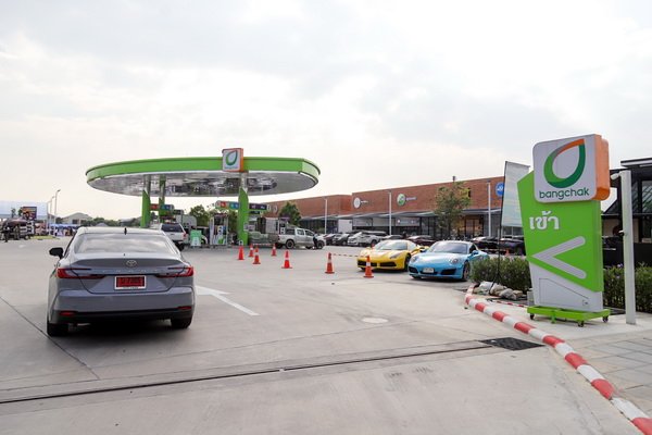 Bangchak Blooming Tales Complete Gas Station Beautiful and Refreshing