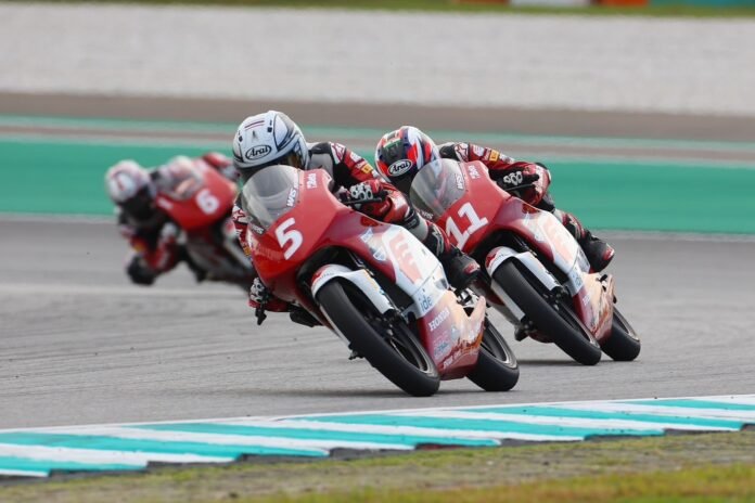 Zarco Tag Teammate Ride Honda CBR1000RR-R Qualify No.1 and Chip Grab Top 16 Suzuka 8 Hours 2025