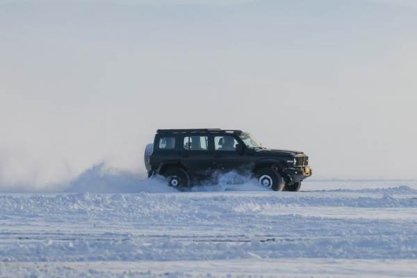 NEW GWM TANK 300 DIESEL Arrives in Antarctica 1 NEW GWM TANK 300 DIESEL Arrives in Antarctica