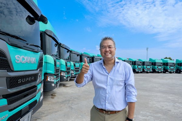 McAndrew & Partners has Taken Delivery of a Massive Fleet of 40 Scania Super Euro5 Trucks